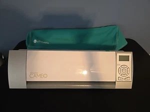 SILHOUTTE CAMEO Vinyl Paper Cutting Machine Touch Screen No Cords With Cover - Picture 1 of 10