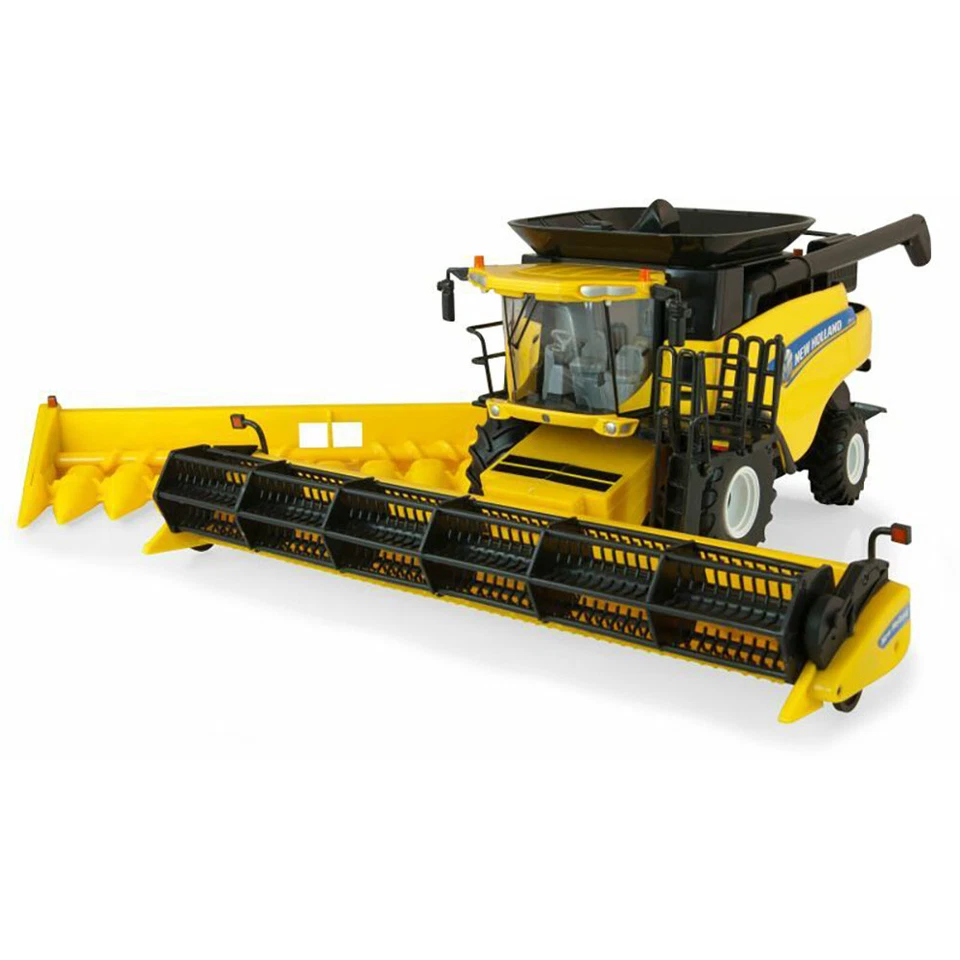 New Holland / Ertl CR8090 Toy Combine 1/32 Scale Part # ERT13830 - Image 1 of 1