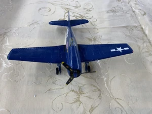 ES 309: DIECAST ARMOURS Colllection F M 98174 U S NAVY WW II ACE F4F5 Hell CAT - Picture 1 of 18