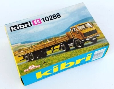 KIBRI 1:87 #10288 - Mercedes Benz - Tractor + 2 axis Wackenhut Trailer - KIT - Immagine 1 di 2