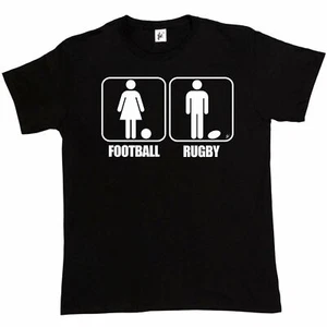 Rugby ist ein Mann Sport & Fußball ist für Frauen lustig Sarkasmus Geschenk Herren T-Shirt - Bild 1 von 16