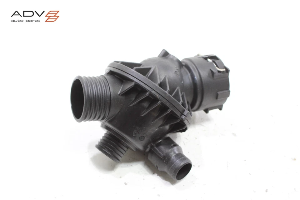 2014 - 2016 BMW M235i F22 3.0L ENGINE COOLANT THERMOSTAT HOUSING OEM - Image 1 of 4