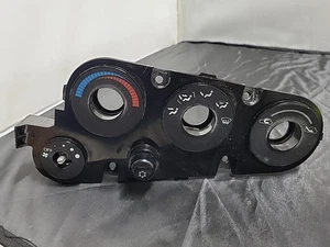 Mitsubishi Eclipse G1 1990 9-76282-95032-B Control A/c Heater Panel - Picture 1 of 8