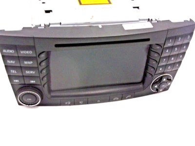 GPS-Navigationsradio Mercedes E-Klasse W211, Cls W219 A2118203297 - Bild 1 von 4