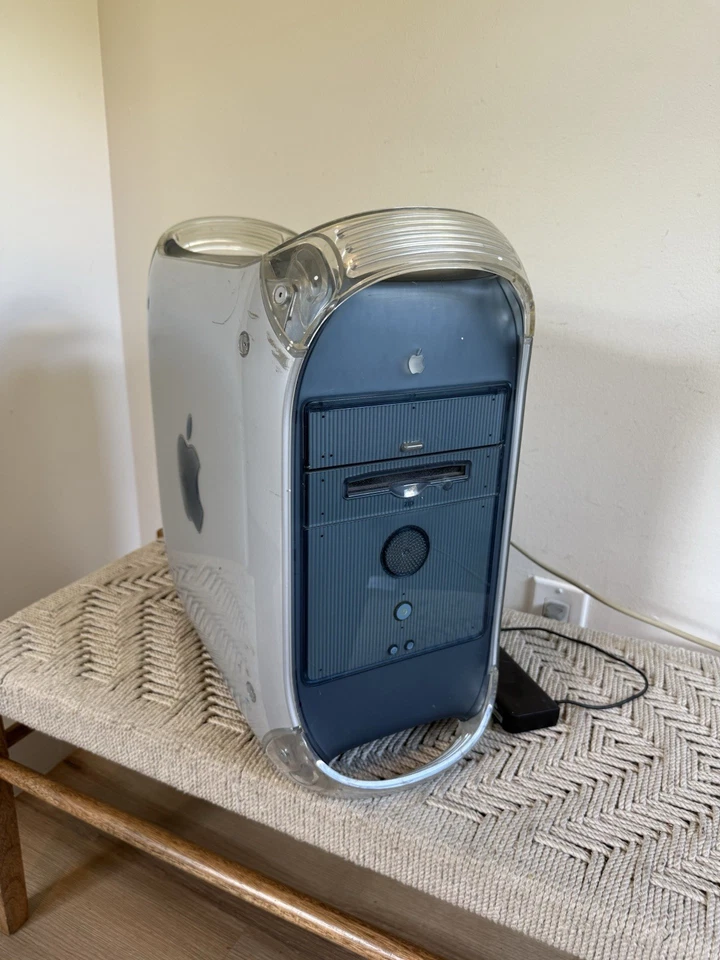 🍊Vintage 1999 Apple Power Mac G4 Desktop Computer Blue & Silver M5183 POWERS ON - Image 1 of 4
