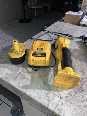 DEWALT DC411  4-1/2-Inch 18-Volt Cordless Cut-Off - Yellow Battery, Charger - Image 1 of 4