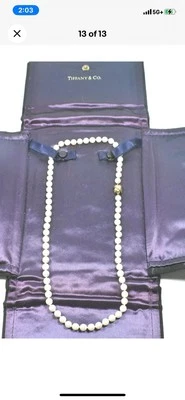 Tiffany & Co. 750 oro amarillo firma 7 mm. Collar de perlas 24 pulgadas & pendientes Foto 1 de 4