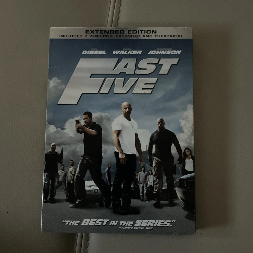 Fast Five DVD Extended Edition Includes 2 Versions And Theatrical - Image 1 of 4