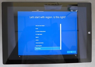 Microsoft Surface pro 3, 13", Silver, 1631, i5, 8GB, 256GB- Touch doesn't work - Image 1 of 4