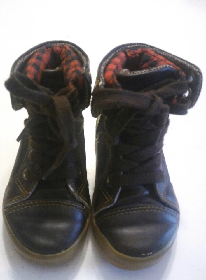 Bebé GAP Niños Talla 6 "HiTop" Marrón Franela Botines Zapatos PRE-USADOS Foto 1 de 4