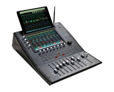 Peavey Aureus 28 28-Channel Digital Mixer - Image 1 of 3