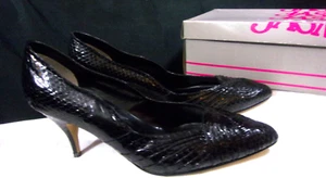 VTG. JASMIN WOMEN'S BLACK SNAKESKIN LEATHER HEEL PUMPS Size 8.5B HONG KONG - Picture 1 of 13