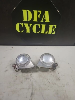 🔥 1986 86 84-87 YAMAHA VIRAGO XV 700 XV700 CROMO JUEGO PAR DE BOCINAS IZQUIERDA DERECHA  Foto 1 de 4