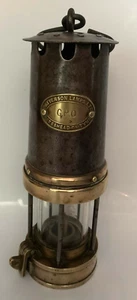 Lovely PATTERSON LTD GATESHEAD G.P.O MINERS LAMP 30s/40s - Picture 1 of 10