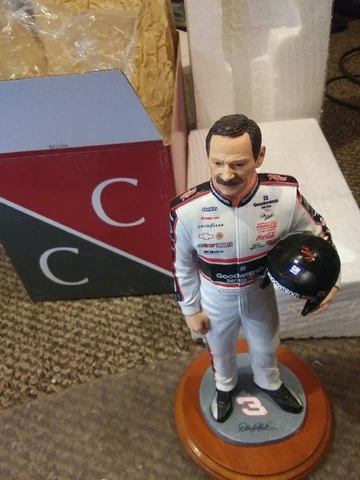 Dale Earnhardt Sr 2001 Character Collectibles Holding Helmet First Edition XRARE Cover