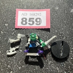 Warhammer 40K Ork Figuren Ork Painboy Rogue Trader Metall Medic 90er OOP GW - Bild 1 von 3