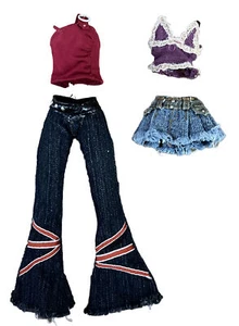 Vintage Bratz lotto di 4 vestiti pantaloni Pretty N Punk London gonna safari selvaggio 2 top - Foto 1 di 7