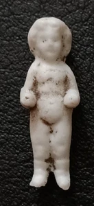 Tiny Frozen Charlotte 27mm original Victorian 1880s porcelain doll : unglazed - Picture 1 of 2