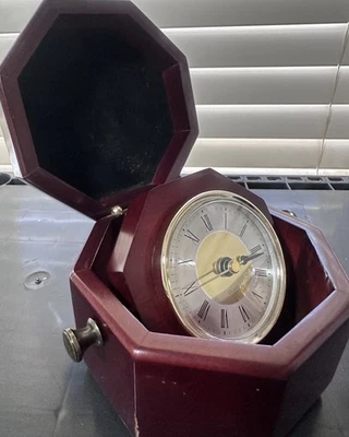 Reloj Santikos Oilman's Cuarzo Náutico Estilo Giratorio Caja Madera, En muy buena condición Foto 1 de 4