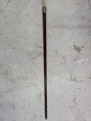 CANNE DE MARCHE EN BOIS AVEC POMMEAU EN ARGENT MASSIF N° 2 - Photo 1/4