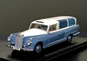 1/43 Mercedes Benz 300d Versuchsbegleitwagen AutoCult 06006 - Bild 1 von 9