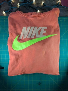 Nike Standard Fit Sweat Shirt Hoodie Sz XL PINK 091621 - Picture 1 of 2