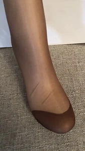 Vintage Style Seamless Reinforced Heel And Toe Flat Knit Stockings 34 Inches - Picture 1 of 11