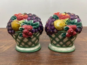 Raymond Waites Cornucopia Fruit Lattice Salt & Pepper Shakers - Imagen 1 de 12
