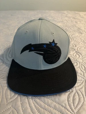Gorra Orlando Magic Snapback de Mitchell & Ness Foto 1 de 4