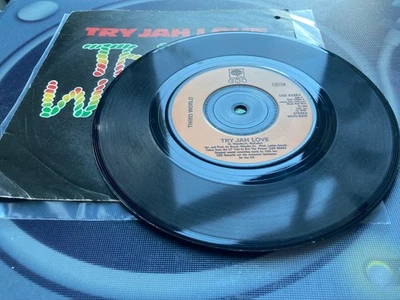 THIRD 🌎 WORLD - TRY JAH LOVE 🧡 & INNA TIME LIKE THIS - CBS EXCEL ORIG VINYL 7” Foto 1 de 4