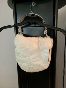 COACH H05K 3586 WHITE FUR TRIMMED SHOULDER BAG PRE-OWNED - Picture 1 of 3