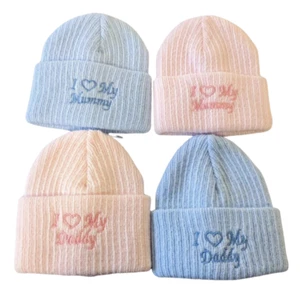 Sombreros de punto para bebé bordados - I love Mummy and I Love Daddy - rosa o azul - Imagen 1 de 12