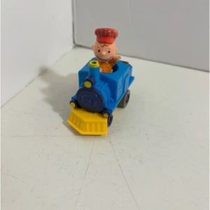 Vintage McDonald’s Peanuts Charlie Brown zip up train car - Picture 1 of 8