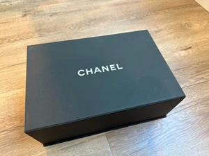 "Caja de regalo grande vacía Chanel usada para bolsa 12,25"" x 8" x 4,5"" como nueva" - Imagen 1 de 7