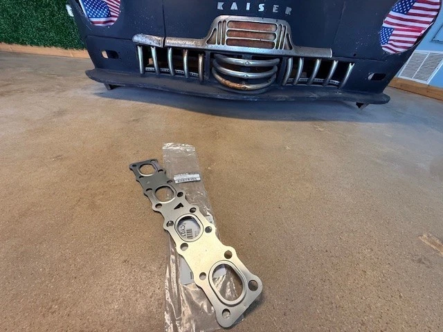 (1) Genuine Nissan Exhaust Manifold Gasket 14036-7S001 - same as dealership - Image 1 of 2