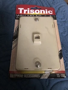 Trisonic TS-106 Wall Mount Phone Jack NEW IN PACK - Zdjęcie 1 z 2