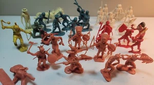 Lot of 34 Vintage Louis Marx Warriors Of The World figures-FREE SHIPPING - Picture 1 of 9