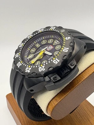 Reloj Luminox Deep Dive Serie 1550 MODELO 1526 con Estuche y Accesorios!! RARO! Foto 1 de 4