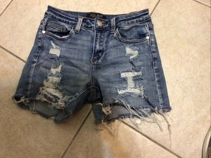 Judy Blue Denim Distressed Comfort Stretch Shorts Size S - Picture 1 of 2