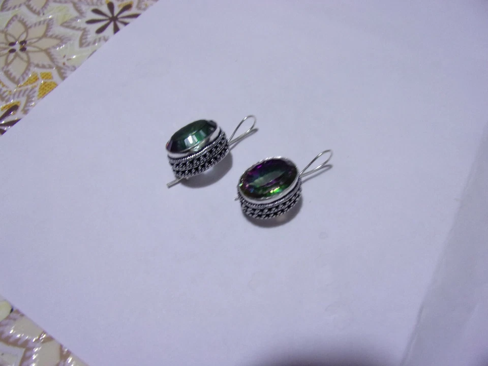 ORECCHINI IN ARGENTO  CON TOPAZIO MISTICO - Immagine 1 di 4