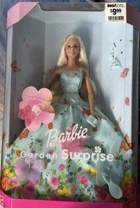 BAMBOLA BIONDA MATTEL BARBIE 2002 SORPRESA GIARDINO - Foto 1 di 4