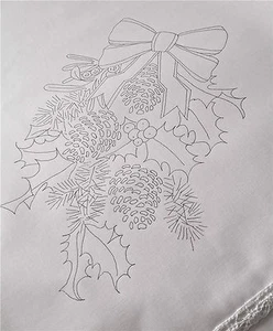 Printed Tablecloth to embroider Christmas Wreath white lace edge cotton CS0065 - Picture 1 of 1
