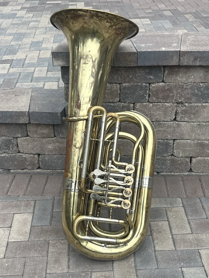 Tuba W. Mainl Weston Foto 1 de 4