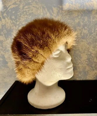 Gorro acanalado de piel de visón vintage forrado por Precious Furs de Marche’ Foto 1 de 3