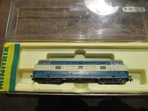 MINITRIX , Spur N Diesellok BR 221 in OVP - Bild 1 von 4