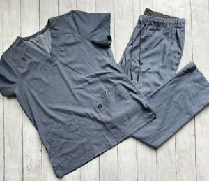 Beyond Scrubs Women's Sz Medium Regular Scrub Set Top & Pants Cargo Pocket