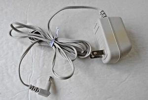 COMPONENT TELEPHONE POWER SUPPLY CLASS 2 INPUT AC 117V 60Hz 6.5W OUTPUT: DC9V - Picture 1 of 3