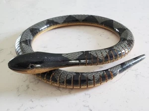 Wooden Jointed Play Snake Gray w/Black Stripes 27 1/2" Long Pre-Owned - Picture 1 of 8