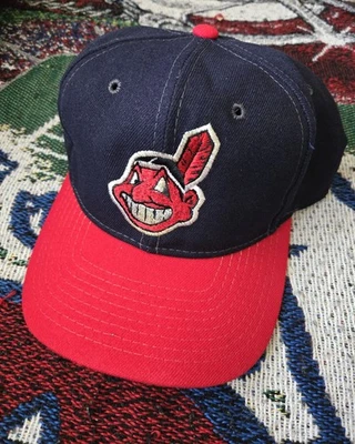 Vintage SPORTS SPECIALTIES CLEVELAND INDIANS CHIEF WAHOO Plain Logo Snapback Hat - Image 1 of 4