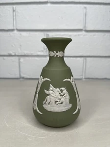 Vintage Wedgwood Jasperware Sage Green Bud Vase Neoclassical Made In England #B - Picture 1 of 10